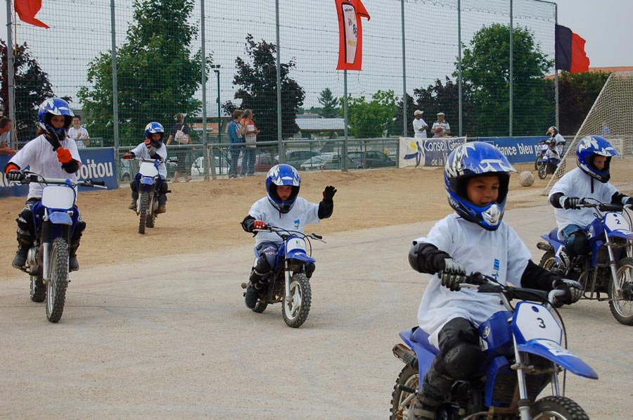 team moto education - ecole moto-neuville 86